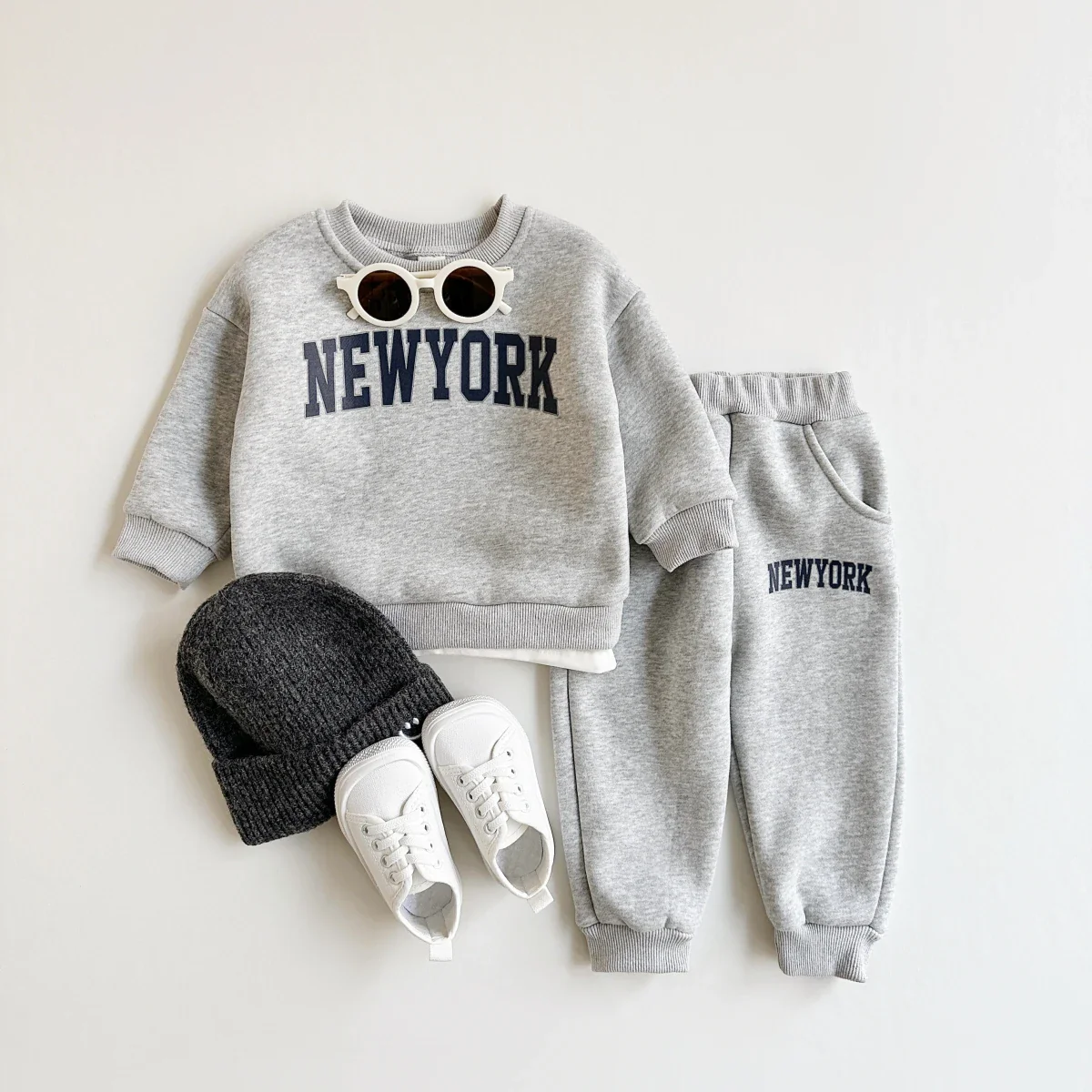 Baby 2-Piece Set – New York Print Top & Pants - Image 2