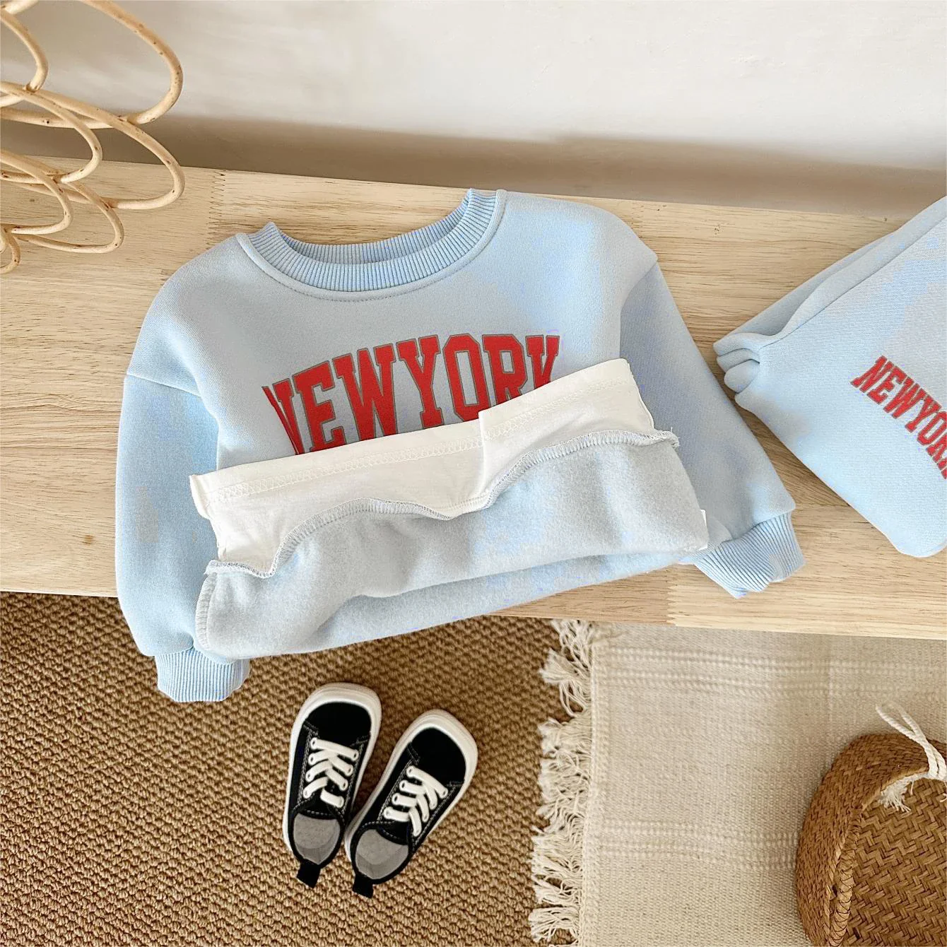 Baby 2-Piece Set – New York Print Top & Pants - Image 6