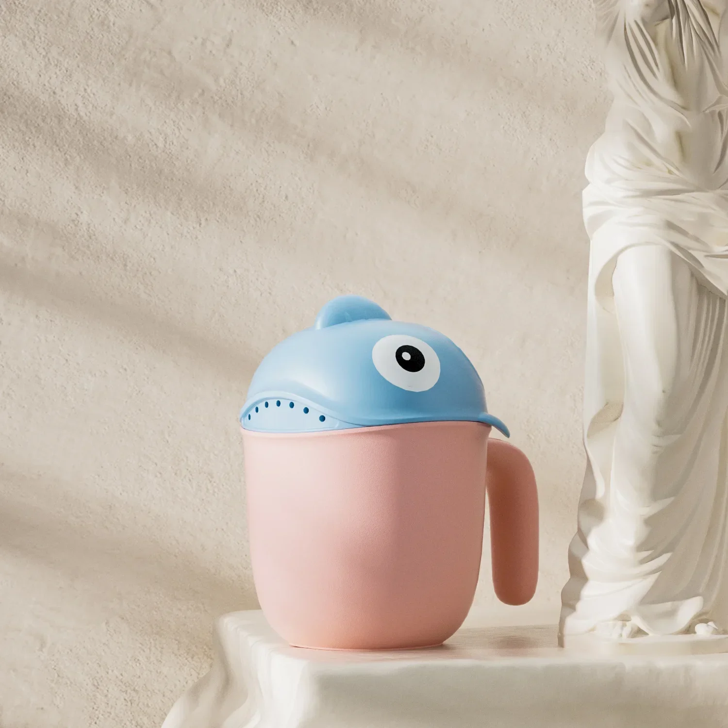 Baby Shark Rinse Cup – Tear-Free Hair Washing Helper - Image 7
