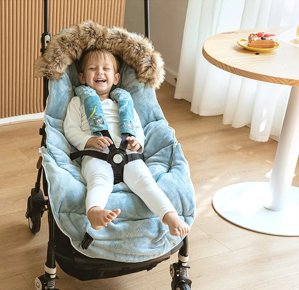 Baby Winter Pram Sleeping Bag – Removable Warm Footmuff - Image 2