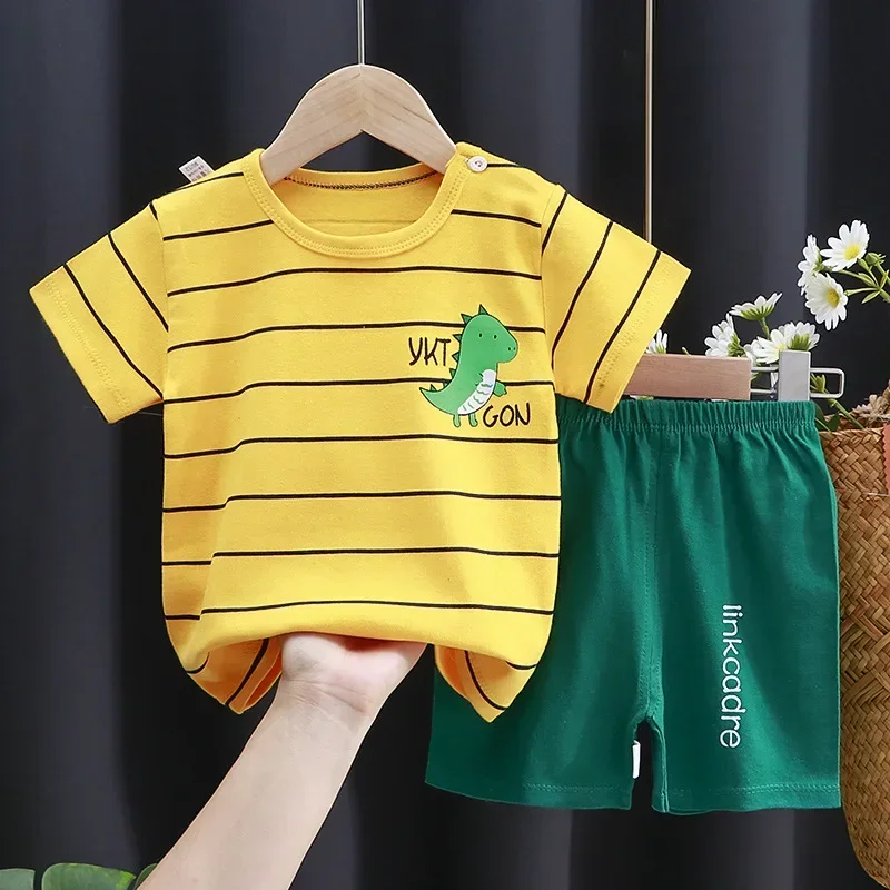 Cartoon Print Contrast T-Shirt & Shorts Set - Image 14